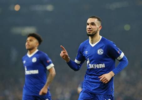 20.02.2019, Fussball UEFA Champions League 2018 2019, Achtelfinale, FC Schalke 04 - Manchester City, in der VELTINS-Arena Gelsenkirchen. Jubel Torschütze Nabil Bentaleb (re., Schalke) zum Tor zum 2:1 per Fouelfmeter