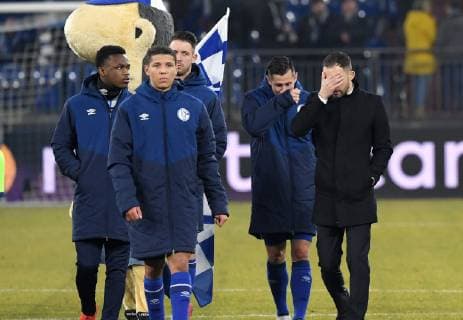 20.02.2019, Fussball, UEFA Champions League, Saison 2018 2019, Achtelfinale, Hinspiel, FC Schalke 04 - Manchester City, v.re., Trainer Domenico Tedesco (FC Schalke 04), Steven Skrzybski (FC Schalke 04), Mark Uth (FC Schalke 04), Amine Harit (Schalke 04), Rabbi Matondo (FC Schalke 04)