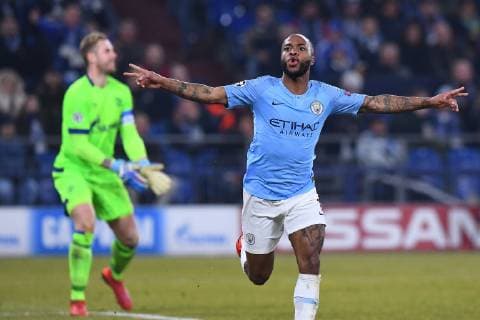 Fußball Champions League Achtelfinale FC Schalke 04 - Manchester City am 20.02.2019 in der Veltins Arena in Gelsenkirchen Torjubel zum 2:3 durch Raheem Sterling ( Manchester ) DFL Regulations prohibit any use of photographs as image sequences and or quasi video.