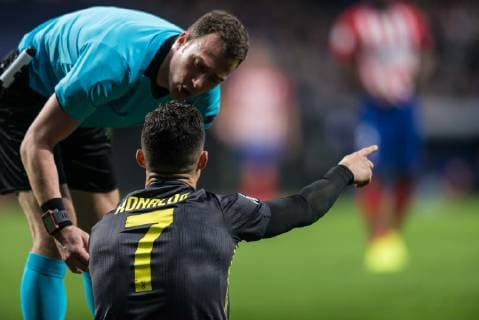 Madrid, Spain, 20.02.2019, UEFA Champions League - 2018 19 Season, Achtelfinale, Atletico Madrid - Juventus Turin, Cristiano Ronaldo (Juventus) gestures ( DeFodi531
