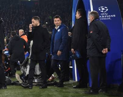 20.02.2019, Fussball, UEFA Champions League, Saison 2018 2019, Achtelfinale, Hinspiel, FC Schalke 04 - Manchester City 2:3, v.li., Trainer Domenico Tedesco (FC Schalke 04), Manager Christian Heidel (Schalke 04)