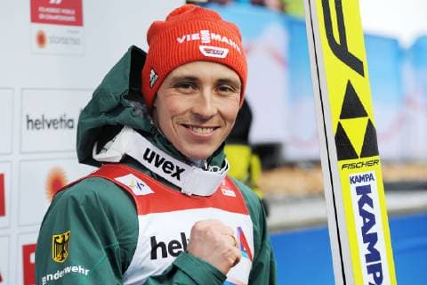 Nordische Kombination, Springen von der Großschanze, Nordische Ski-Weltmeisterschaft in Seefeld (Österreich) (22.02.2019) Eric Frenzel (Deutschland) jubelt nach dem Springen von der Großschanze im Wettkampf der Nordischen Kombination bei der Nordischen Ski-Weltmeisterschaft in Seefeld (Österreich) Inssbruck Tirol Österreich Bergisel-Schanze *** Nordic combined jumping from the Großschanze Nordic Ski World Championship in Seefeld Austria 22 02 2019 Eric Frenzel Germany cheers after jumping from the Großschanze in the Nordic combined competition at the Nordic Ski World Championship in Seefeld Austria Inssbruck Tirol Austria Bergisel ski jump