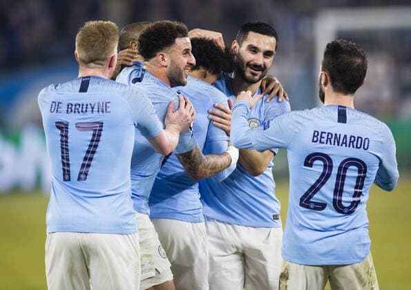 Gelsenkirchen, 20.02.2019 Torjubel: Kevin De Bruyne (City), Kyle Walker (City), Leroy Sane (City), Ilkay Gündogan (City), Bernardo Silva (City) FC Schalke 04 - Manchester City