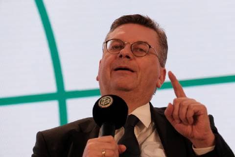 Sport Bilder des Tages 22.02.2019, xkhx Kassel Der Deutsche Fußball-Bund will mit dem 3. Amateurfußballkongress seine Basis stärken DFB-Präsident Reinhard Grindel
