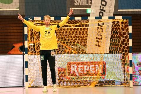 Handball 2.Handball Bundesliga 2018 2019 - Handball Sportverein Hamburg vs. HC Rhein Vikings Torwart Aron Edvardsson (Handball Sportverein Hamburg),Jubel, Sporthalle Hamburg Hamburg