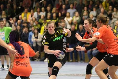 2.v.l. Harma van Kreij ( Dortmund ) in Aktion, Handball - 1.Bundesliga Frauen Handball - Borussia Dortmund vs. Bayer 04 Leverkusen, Herdecke , Sporthalle Bleichstein, 22.02.2019 , Herdecke Sporthalle Bleichstein NRW Deutschland