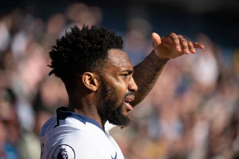 Burnley v Tottenham Hotspur Premier League Danny Rose of Tottenham Hotspur shields his eyes during the Premier League match at Turf Moor, Burnley Content Not Available For UK Newspapers Copyright: xRussellxHartx FIL-12928-0067