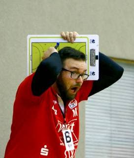 Sport Bilder des Tages Trainer Martin Schwarzwald (Beyeröhde) Handball Frauen 2.Liga 2018 19 BSV Sachsen Zwickau - TV Beyeröhde-Wuppertal 25:26 am 23.2.2019 BSV Sachsen Zwickau - TV Beyeröhde-Wuppertal