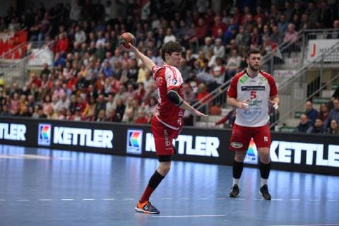 Lukas Zerbe (TuS Ferndorf 24) fuehrt einen Siebenmeter aus, ASV Hamm-Westfalen vs TuS Ferndorf, Handball, 2. Bundesliga, 23.02.2019, ASV Hamm-Westfalen vs TuS Ferndorf, Handball, 2. Bundesliga, 23.02.2019 Hamm Copyright: xEIBNER JanxStrohdiekx EP_JSK