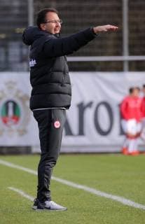 BAU 23.02.2019 Stuttgart Fußball U17 U 17 VFB Stuttgart vs. Eintracht Frankfurt, Trainer Frank Leicht (Frankfurt) *** BAU 23 02 2019 Stuttgart Soccer U17 VFB Stuttgart vs Eintracht Frankfurt Coach Frank Leicht Frankfurt