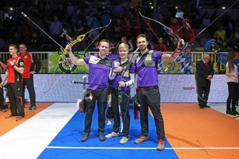 Sieger der Bundesliga Bogen: BSG Ebersberg (Bayern) , Cedric Rieger, Michelle Kroppen, Maximilian Weckmüller , Bundesligafinale Bogen 2018 2019, Finale der Bundesliga Bogen 2018 2019, 23.02.2019, - *** Winner of the Bundesliga Bogen BSG Ebersberg Bayern Cedric Rieger Michelle Kroppen Maximilian Weckmüller Bundesliga Final Bogen 2018 2019 Final of the Bundesliga Bogen 2018 2019 23 02 2019