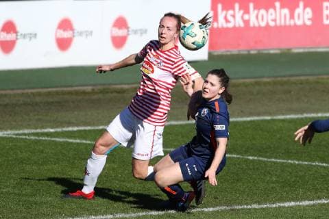 1.FC Köln vs. 1.FFC Turbine Potsdam II Fussball 2.Bundesliga Frauen Franz-Kremer-Stadion links: Meike Meßmer (1.FC Köln) 24.02.2019