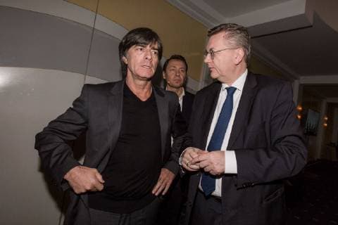 Fußball-Bundestrainer Jogi Löw mit DFB-Präsident Reinhard Grindel auf dem 3. Amateurfußball-Kongress in Kassel Hessen Deutschland am 24. Februar 2019, 3. Amateurfußball-Kongress in Kassel Kassel Copyright: xSocher xEibner-Pressefotox EP_kso