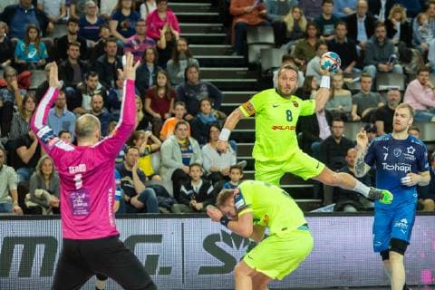 Victor Tomas Right WingGERARD Vincent GoalkeeperAron Palmarsson Centre Back HANDBALL : Montpellier vs FC Barcelone - Ligue des Champions - 24 02 2019 GuillaumeBresson Panoramic 