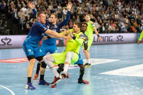 Kamil Syprzak Line PlayerPETTERSSON Fredric PivotPORTE Valentin Right BackCAUSSE Theophile Left Wing HANDBALL : Montpellier vs FC Barcelone - Ligue des Champions - 24 02 2019 GuillaumeBresson Panoramic 