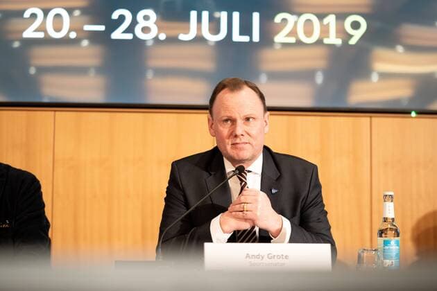 Auftakt-Pressekonferenz zu den Tennis Hamburg Open 2019 - DTB Deutscher Tennisbund, MatchMaker Sports GmbH und Senat geben Ausblick auf das kommende Turnier Tennisturnier am Rothenbaum - Rotherbaum - Sportsenator Andy Grote - Portrait Portrait Auftakt-Pressekonferenz zu den Tennis Hamburg Open 2019 - DTB Deutscher Tennisbund, MatchMaker Sports GmbH und Senat geben Ausblick auf das kommende Turnier Tennisturnier am Rothenbaum - Rotherbaum, Hamburg Hamburg Deutschland Rathaus