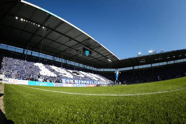 Fußball, Stadiongeschichte 1. FC Magdeburg MDCC Arena Magdeburg Innenraum mit Fanblock und Choreografie - 2. Fussball Bundesliga Saison 2018-2019 Punktspiel 1. FC Magdeburg vs. SC Paderborn in der MDCC Arena in Magdeburg - Deutschland, Fussball, Mann, Maenner,24.02.2019 Gemäß den Vorgaben der DFL Deutsche Fußball Liga ist es untersagt, in dem Stadion und oder vom Spiel angefertigte Fotoaufnahmen in Form von Sequenzbildern und oder videoaehnlichen Fotostrecken zu verwerten bzw. verwerten zu lassen. DFL regulations prohibit any use of photographs as image sequences and or quasi-video.