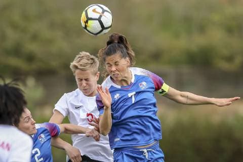 PARCHAL, 27-02-2019 , Bela Vista Municipal Stadium, Algarve Cup 2019, Canada - Iceland (Women), L-R Iceland player Sif Atladottir, Canada player Rebecca Quinn, Iceland player Sara Bjork Gunnarsdottir during the match Canada - Iceland (Women) Canada - Iceland (Women)  x2853404x