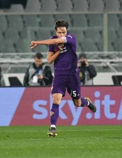 IPP20190227 Football - soccer: Coppa Italia, AC Florenz - Atalanta Bergamo, federico chiesa bacia la fascia da capitano dopo il gol del 1-2 - (Verwendung nur in Deutschland - GERMANY ONLY) *** IPP20190227 Football soccer Coppa Italia AC Florence Atalanta Bergamo federico chiesa bacia la fascia da capitano dopo il gol del 1 2 Use only in Germany GERMANY ONLY 