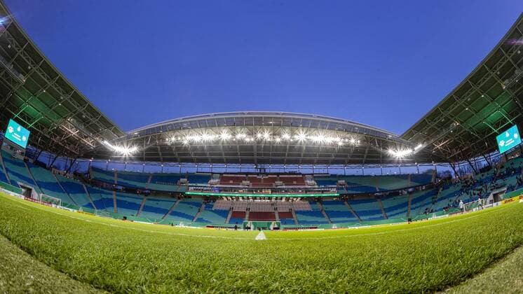 Fussball, DFB-Pokal (Herren) - Saison 2018-2019 - RB Leipzig und VfL Wolfsburg Red Bull Arena waehrend der Begegnung im Achtelfinale des DFB-Pokal 2018 2019 zwischen RB Leipzig und VfL Wolfsburg in der Red Bull Arena am 6. February 2019 in Leipzig, Sachsen, Deutschland (Germany) (DFL DFB REGULATIONS PROHIBIT ANY USE OF PHOTOGRAPHS as IMAGE SEQUENCES and or QUASI-VIDEO)