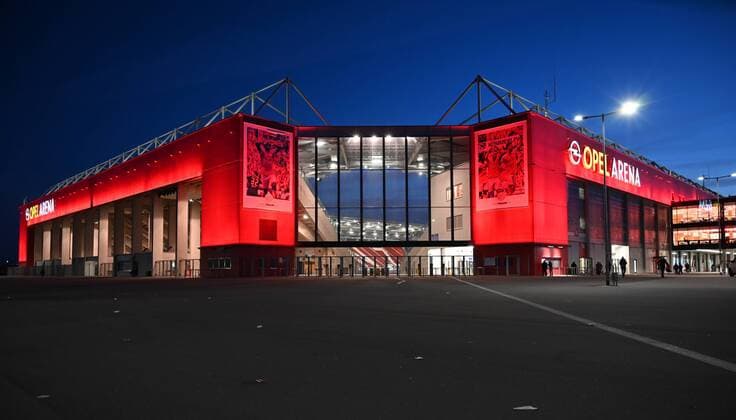 Fußball, Stadiongeschichte 1. FSV Mainz 05 23.02.2019, Fussball GER, Saison 2018 2019, 1. Bundesliga, 23. Spieltag, FSV Mainz 05 - FC Schalke 04 3:0, ion Opel Arena, Aussenansicht DFL REGULATIONS PROHIBIT ANY USE OF PHOTOGRAPHS AS IMAGE SEQUENCES AND OR QUASI-VIDEO.