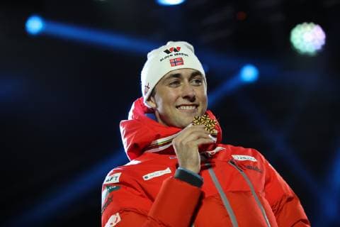 Nordische Ski WM in Seefeld, Nordische Kombination, Siegerehrung NORDIC SKIING - FIS Nordic World Ski Championships Seefeld 2019 SEEFELD,AUSTRIA,28.FEB.19 - NORDIC SKIING, CROSS COUNTRY SKIING - FIS Nordic World Ski Championships, Medal Plaza, award ceremony, 4x5km relay, ladies. Image shows Jarl Magnus Riiber (NOR). Keywords: medal. GEPAxpictures xChristianxWalgram
