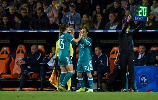 Sara Dabritz ( Allemagne ) - Lina Magull ( Allemagne ) FOOTBALL : France vs Allemagne - Feminine - Laval - 28 02 2019 FedericoPestellini Panoramic 
