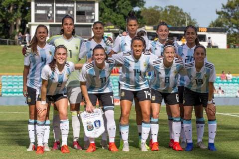 SYDNEY, AUSTRALIA - FEBRUARY 28: Argentina team photo at The Cup of Nations womens soccer match between Argentina and Korea Republic on February 28, 2019 at Leichhardt Oval, NSW. (Photo by Speed Media Icon Sportswire) SOCCER: FEB 28 Cup of Nations - Argentina v Korea Republic Icon1902283006 EDITORIAL USE ONLY