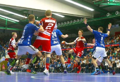 Justin Müller (Essen) im Angriff Handball 2.Liga 2018 19 EHV Aue - TUSEM Essen 32:33 am 1.3.2019 EHV Aue - TUSEM Essen
