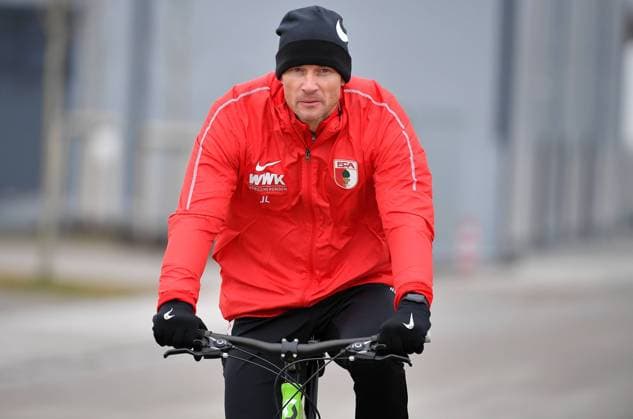 02.03.2019, xemx, Fussball 1. Bundesliga, FC Augsburg - Training emspor, v.l. Co-Trainer Jens Lehmann (FC Augsburg) (DFL DFB REGULATIONS PROHIBIT ANY USE OF PHOTOGRAPHS as IMAGE SEQUENCES and or QUASI-VIDEO) Augsburg
