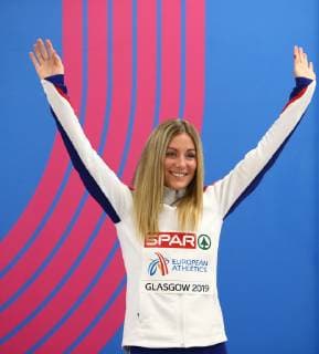 2nd March 2019, Emirates Arena, Glasgow, Scotland; European Athletics Indoor Championships, day 2; Melissa Courtney (GBR) waves to the fans before the medal ceremony for the women 3000m  ActionPlus12109875 VagelisxGeorgariou