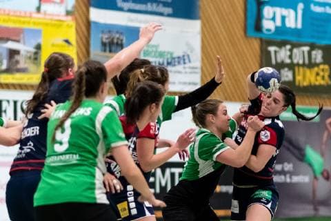 Lea Neubrander (SG H2Ku Herrenberg Kuties 18), SG H2Ku Herrenberg Kuties vs. SV Werder Bremen, Handball, 2.Bundesliga, Frauen, HBF, Saison 18 19, 02.03.2019, SG H2Ku Herrenberg Kuties vs. SV Werder Bremen, Handball, 2.Bundesliga, Frauen, HBF, Saison 18 19, 02.03.2019 Herrenberg Copyright: xEIBNER WolfgangxFrankx EP_WFK