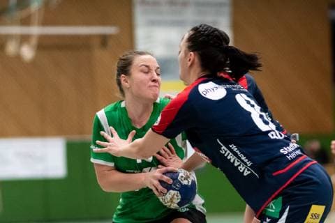 v.li. Rabea Nesslage (SV Werder Bremen 13), Laureen Kappus(SG H2Ku Herrenberg Kuties 08), SG H2Ku Herrenberg Kuties vs. SV Werder Bremen, Handball, 2.Bundesliga, Frauen, HBF, Saison 18 19, 02.03.2019, SG H2Ku Herrenberg Kuties vs. SV Werder Bremen, Handball, 2.Bundesliga, Frauen, HBF, Saison 18 19, 02.03.2019 Herrenberg Copyright: xEIBNER WolfgangxFrankx EP_WFK