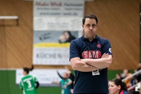 Mike Leibssle (SG H2Ku Herrenberg Kuties Chef-Trainer), dicke backen, SG H2Ku Herrenberg Kuties vs. SV Werder Bremen, Handball, 2.Bundesliga, Frauen, HBF, Saison 18 19, 02.03.2019, SG H2Ku Herrenberg Kuties vs. SV Werder Bremen, Handball, 2.Bundesliga, Frauen, HBF, Saison 18 19, 02.03.2019 Herrenberg Copyright: xEIBNER WolfgangxFrankx EP_WFK