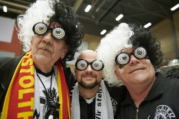Sport Themen der Woche KW09 Sport Bilder des Tages Odense: EHF Cup herrehaandbold: GOG - THW Kiel. Arena Fyn i Odense, den 3. Marts 2019 kampen ender 22-26. Kiels fans. Foto: Robert Wengler , Odense Denmark *** Odense EHF Cup mens handball GOG THW Kiel Arena Funen in Odense on March 3, 2019 fight ends 22 26 Kiel fans Photo Robert Wengler Odense Denmark,  Copyright: ©RobertxWengler RobertxWenglerx COP107 spdk20190303-173048-L