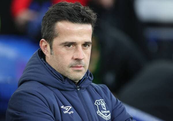 Everton v Liverpool Premier League Marco Silva manager of Everton on the touchline prior to the Premier League match against Liverpool at Goodison Park, Liverpool. Content Not Available For UK Newspapers Copyright: xMichaelxSedgwickx FIL-12953-0014