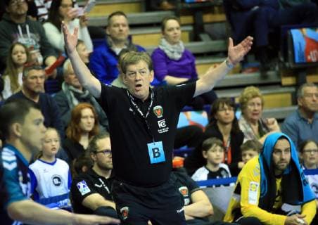 GER, Europapokal, FUECHSE BERLIN VS. BM Logrono La Rioja 03.03.2019, Max Schmeling Halle, Berlin, GER, Europapokal, FUECHSE BERLIN VS. BM Logrono La Rioja, DHB regulations prohibit any use of photographs as image sequences and or quasi-video im Bild Cheftrainer (Head Coach) Velimir Petkovic (Fuechse Berlin)