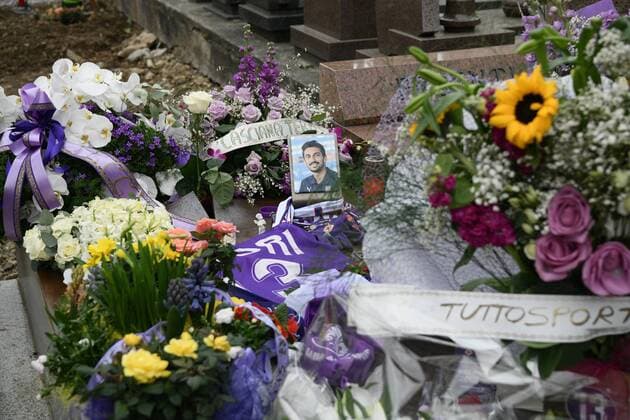 Sport Themen der Woche KW10 Sport Bilder des Tages Fußball, Gedenken an Davide Astori in Mailand Foto Piero Cruciatti LaPresse 04 03 2019 - San Pellegrino Terme , Italia Calcio Messa in ricordo di Davide Astori Nella foto: La lapide di Davide Astori Foto Piero Cruciatti LaPresse 04 03 2019 - Milan, Italy Sport, Soccer Mass in tribute to Davide Astori In the photo: Tombstone of Davide Astori  Copyright: xPieroxCruciatti LaPressex