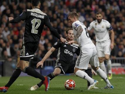 Soccer match between Real Madrid vs Ajax, of the Champions League 2018 2019, held at the Santiago Bernabeu stadium, in Madrid. (Photo: Jose Cuesta 261 Cordon Press). Toni Kroos Cordon Press