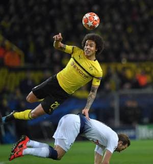 05.03.2019, Fussball, UEFA Champions League, Saison 2018 2019, Achtelfinale, Rueckspiel, Borussia Dortmund - Tottenham Hotspur, Axel Witsel (Borussia Dortmund), li., gegen Harry Kane (Tottenham Hotspur)