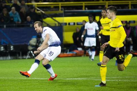 GER, UEFA CL, Borussia Dortmund vs Tottenham Hotspur 05.03.2019, Signal Iduna Park, Dortmund, GER, UEFA CL, Borussia Dortmund vs Tottenham Hotspur, UEFA REGULATIONS PROHIBIT ANY USE OF PHOTOGRAPHS AS IMAGE SEQUENCES AND OR QUASI-VIDEO im Bild picture shows: Harry Kane (Tottenham 10) trifft zum 1:0,