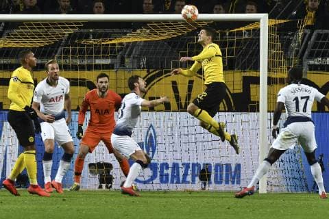 GER, CL, Borussia Dortmund vs Tottenham Hotspur 05.03.2019, Signal Iduna Park, Dortmund, GER, CL, Borussia Dortmund vs Tottenham Hotspur, DFL regulations prohibit any use of photographs as image sequences and or quasi-video im Bild Strafraumszene . Torchance von Christian Pulisic ( 22, Borussia Dortmund)