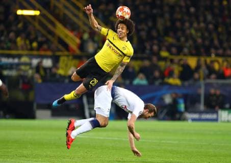 Dienstag 05.03.2019, Saison 2018 2019, UEFA Champions League, Achtelfinale Rückspiel im Dortmunder Signal Iduna Park, BVB 09 Borussia Dortmund - Tottenham Hotspur, Axel Witsel (BVB) gegen Harry Kane (TOT), v.l.