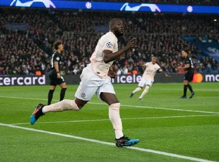 Paris Saint-Germain v Manchester United ManU UEFA Champions League Romelu Lukaku of Manchester United celebrates after scoring his team s 1st goal to make it 1-0 during the UEFA Champions League match at Parc des Princes, Paris Content Not Available For UK Newspapers Copyright: xRussellxHartx FIL-12959-0006