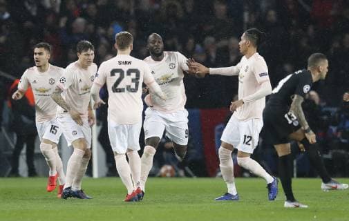 Romelu Lukaku of Manchester United ManU celebrates scoring the first goal during the UEFA Champions League Round of Sixteen match at the Parc des Princes Stadium, Paris. Picture date: 6th March 2019. Picture credit should read: David Klein Sportimage EDITORIAL USE ONLY. No use with unauthorised audio, video, data, fixture lists, club league logos or live services. Online in-match use limited to 120 images, no video emulation. No use in betting, games or single club league player publications. _K2I5335.JPG