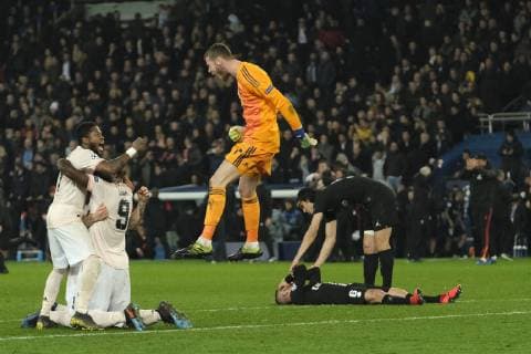 March 6, 2019 - Paris, France - The joy of the Manchester United ManU players for their quarterfinal qualification of the Champions League against Paris Saint Gerrmain at the Parc des Princes Stadium in Paris - France..Manchester United won 3-1 Soccer 2019 - Paris SG 1-3 Manchester United - ZUMAp119 20190306_zaf_p119_005 Copyright: xPierrexSteveninx