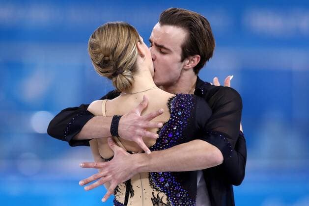 Sport Themen der Woche KW10 Sport Bilder des Tages KRASNOYARSK, RUSSIA - MARCH 7, 2019: Ice dancers Katharina Mueller (L) and Tim Dieck of Germany perform at the ice dance short programme event at Platinum Arena as part of the Krasnoyarsk 2019 Winter Universiade. Stanislav Krasilnikov TASS  TS0A3B4E