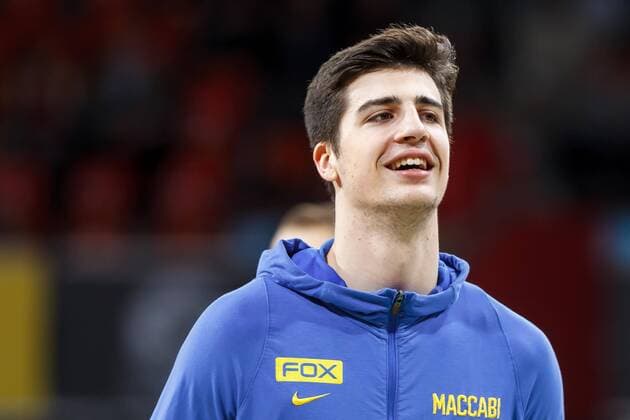 Muenchen, Deutschland, 07.03.2019, Basketball Euro League, Round 25, FC Bayern Muenchen - Maccabi Fox Tel Aviv, Deni Avdija (MTA) schaut ( DeFodi048