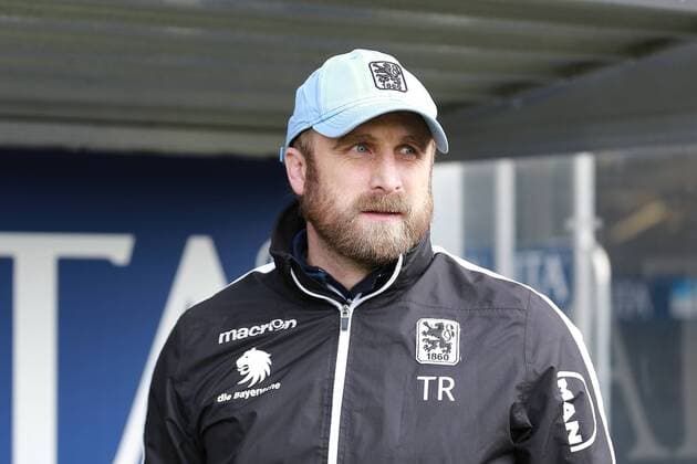 09.03.2019, xavx, Fussball 3.Liga, SV Wehen Wiesbaden - TSV 1860 Muenchen emspor, v.l. Trainer Daniel Bierofka (TSV 1860 München) (DFL DFB REGULATIONS PROHIBIT ANY USE OF PHOTOGRAPHS as IMAGE SEQUENCES and or QUASI-VIDEO) Wiesbaden