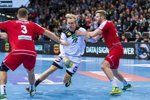 Düsseldorf, Deutschland 09. März 2019: Handball DHB Männer Laenderspiel - 18 19 - Deutschland vs. Schweiz v.li. Mucas Meister (Schweiz), Marian Michalczik (Deutschland GWD Minden), Samuel Röthlisberger Roethlisberger (Schweiz TVB Stuttgart) Düsseldorf ISS Dome Nordrhein-Westfalen Deutschland